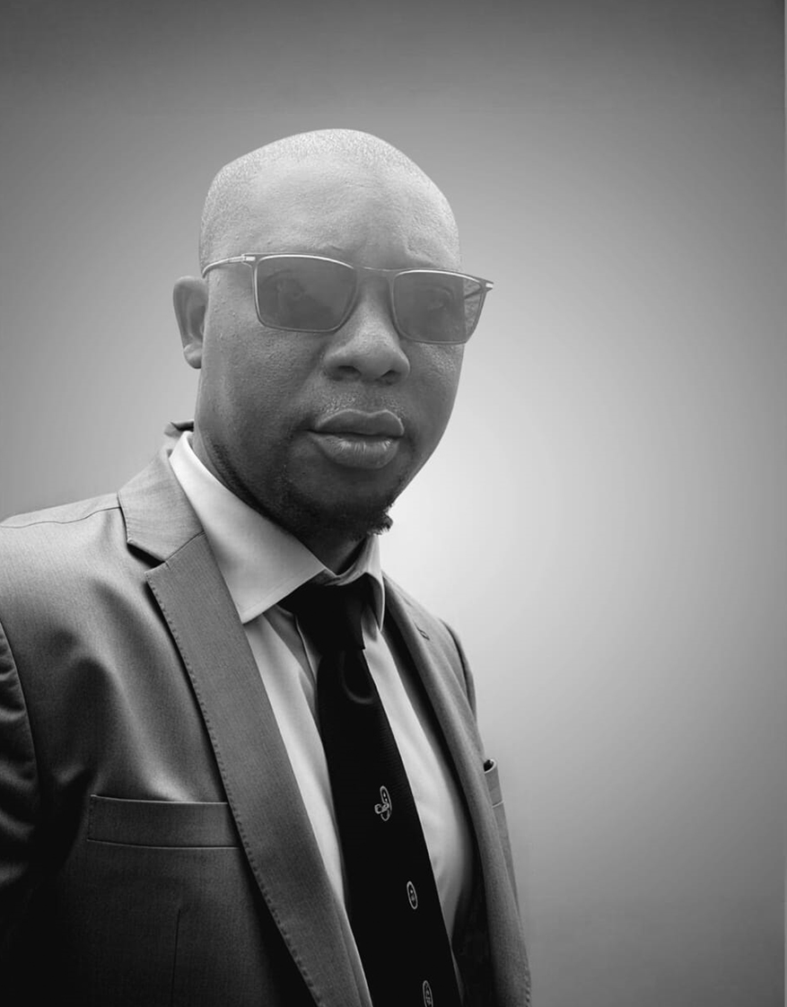 Sageer Aliu Construaction manager